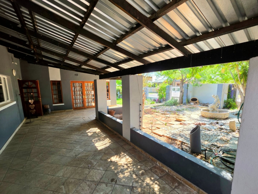 5 Bedroom Property for Sale in Keidebees Northern Cape